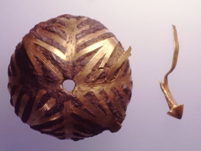 Empuñadura del Tesoro de Villena realizada con hierro de un meteorito y que forma la imagen de una estrella.