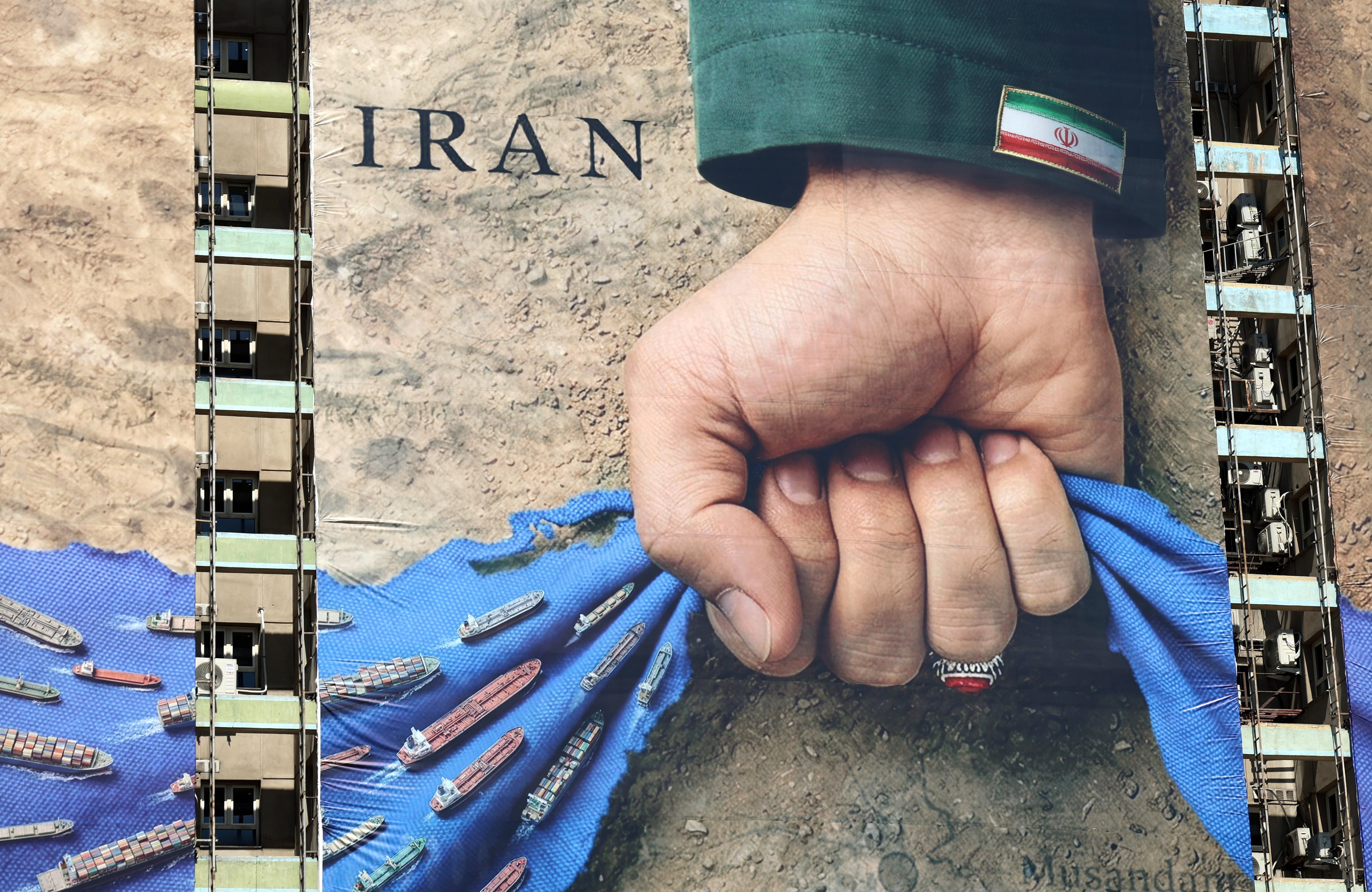 La ‘flota mosquito’ de Irán lleva al estrecho de Ormuz la guerra de guerrillas