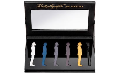 Karl Lagerfeld solo para tus ojos: otra pieza de esta edición limitada con sombras creadas con la silueta del diseñador. Tienen un precio de 35 euros.