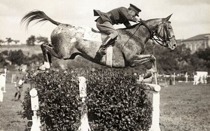 Zalamero, montado en 1928 por José Álvarez de Bohorques, el jinete más famoso de la época.