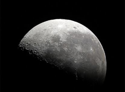 Imagen de la Luna tomada desde el Centro Astronómico de La Fresnedilla.