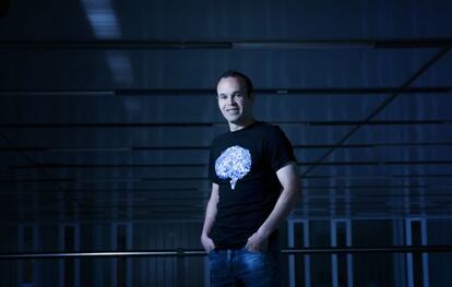 Iniesta, tras la entrevista.