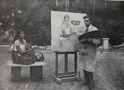 Fernando Leal paints Luz Jimenéz in Coyoacán, Mexico, circa 1920.