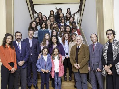 Las niñas de la casa de acogida Lar Nossa Senhora do Livramento, de Oporto (Portugal), becadas por Día Solidario.