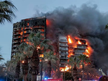 Trágico incendio en un edifico en Valencia: los registradores ofrecen certificaciones gratuitas de los pisos