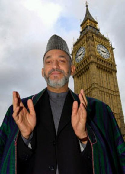 Hadim Karzai, ante la célebre torre de la Cámara de los Comunes, en el corazón de Londres.
