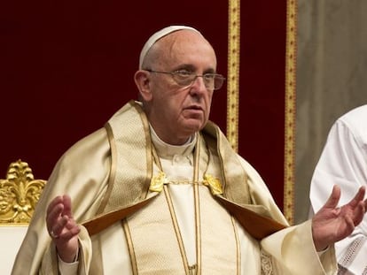 Francisco, em cerimônia religiosa em San Pedro.