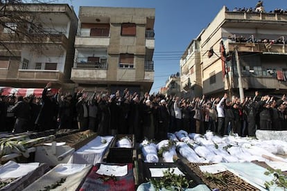 Funerales por los muertos en Homs, Siria.