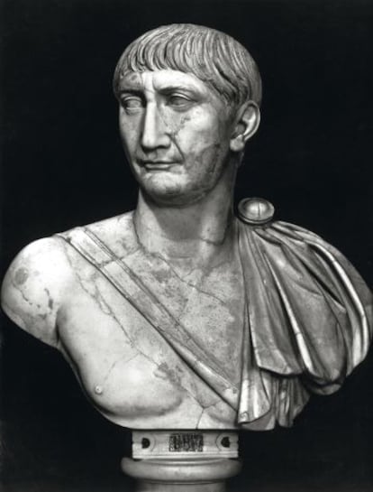 Busto de Trajano.