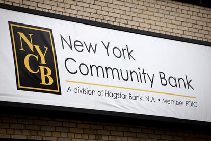 Una oficina del New York Community Bank en Yonkers (Nueva York).