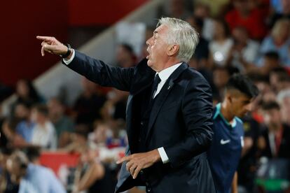 Carlo Ancelotti, durante el partido del Madrid contra el Mallorca en Son Moix.