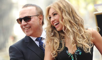 Tommy Mottola, con Thalia.