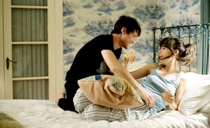 Imagen de la película '(500) días juntos (2009)'. En ella: Joseph Gordon-Levitt y Zooey Deschanel.