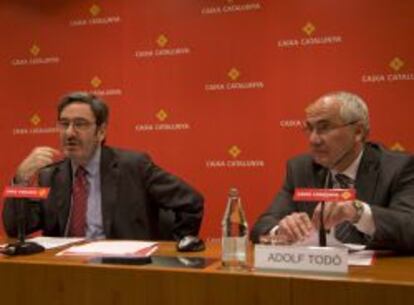 Narcís Serra, expresidente de Caixa Catalunya, y Adolf Todó, ex director general.