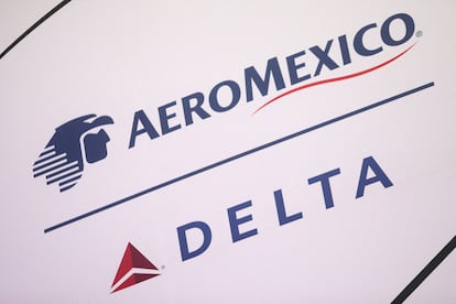 Logotipos de las compañías aéreas AeroMéxico y Delta Airlines.