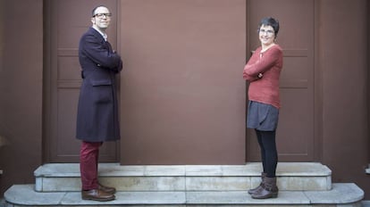 Albert Forns i Anna Ballbona, guanyador i finalista, respectivament, del premi Llibres d'Anagrama.