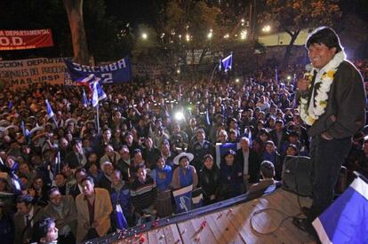 Evo Morales, presidente de Bolivia, en una sede de campa&ntilde;a en Cochabamba.