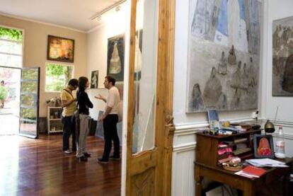 Uno de los talleres de artistas, en el barrio barcelonés de Sarrià, abiertos al público.