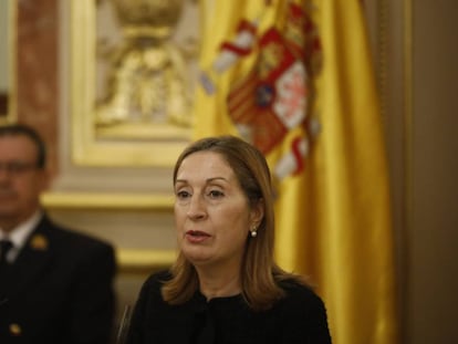 Ana Pastor, durante el acto de homenaje a Pérez-Llorca en el Congreso.