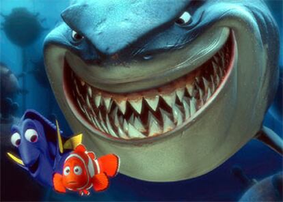 Dory, Marlin y Bruce (de izquierda a derecha), en una imagen de <i>Nemo.</i>