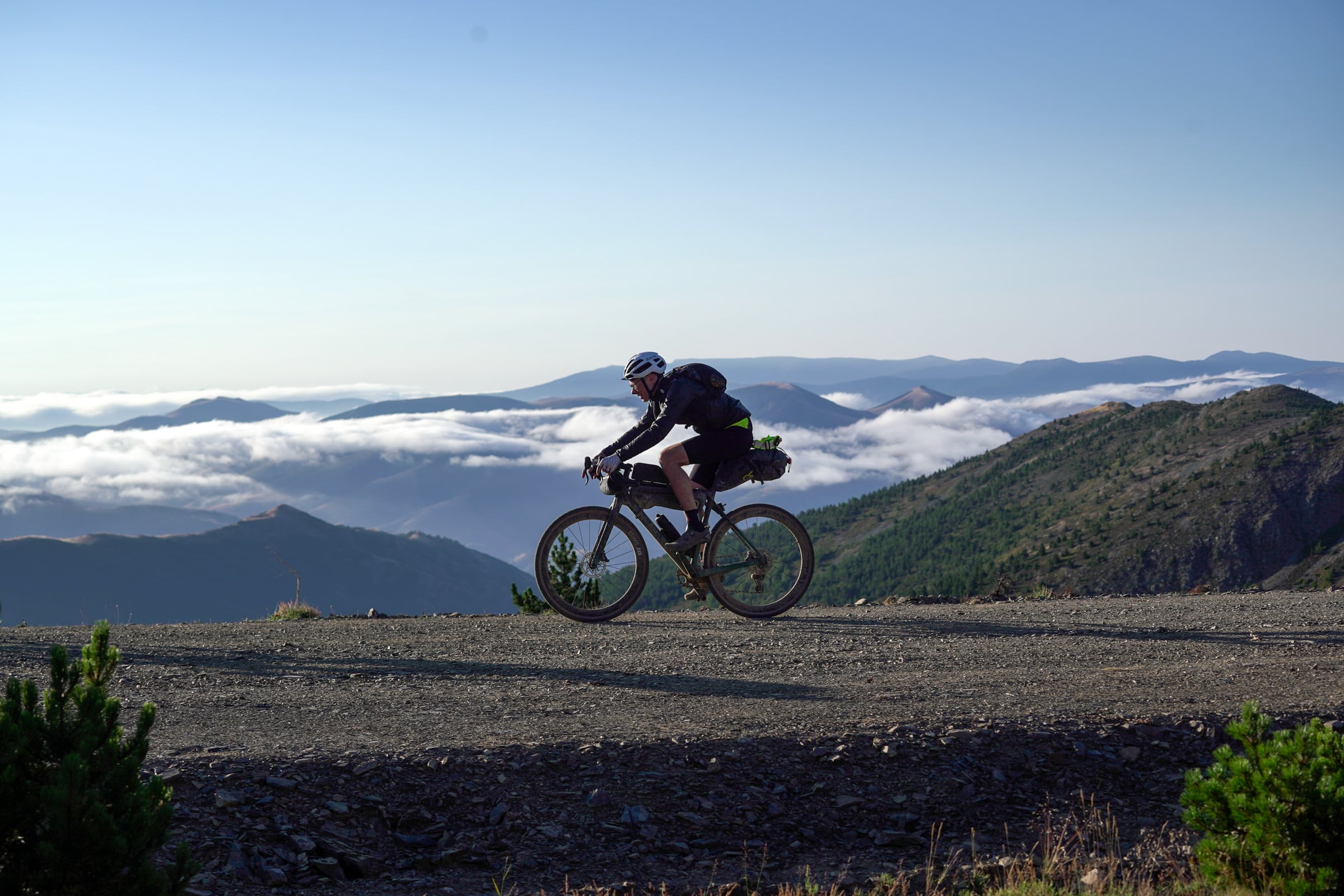 La aventura del ultraciclismo, a caballo entre el alpinismo y los pioneros del Tour