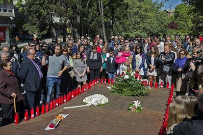 Familiares de los militares muertos en el Yak-42, durante un acto en Zaragoza en memoria de las v&iacute;ctimas. 