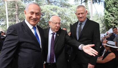 Benjamín Netanyahu (izquierda), junto al presidente israelí, Reuven Rivlin, y al general Benny Gantz, el 19 de septiembre de 2019 en Jerusalén.