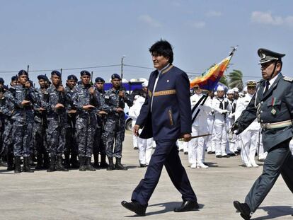 Evo Morales durante la inauguraci&oacute;n de la escuela Juan Jos&eacute; Torres.