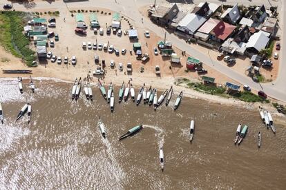 Barrio de Saint Laurent du Maroni, principal punto de entrada de inmigrantes. Esta ciudad se encuentra a la orilla del río que hace frontera con Surinam. Es la segunda más grande del país, con unos 40.000 habitantes y un ambiente más animado que Cayena.