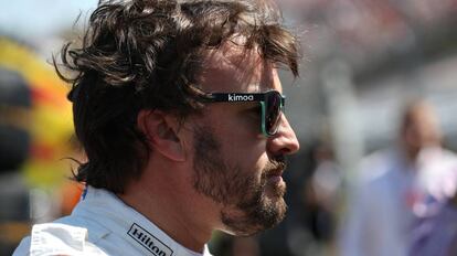 Fernando Alonso, antes de comenzar el GP de Hungría.