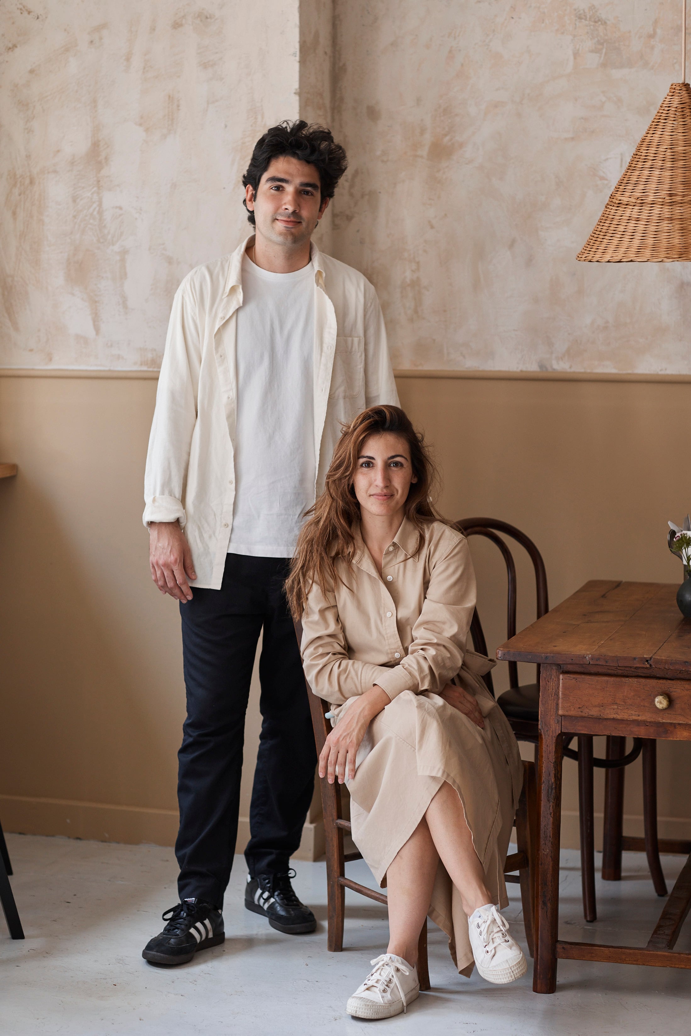 Gabriel Larraz Ramírez y Marta Verdú Ramírez, en su restaurante de Londres. Imagen proporcionada por la empresa.