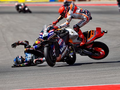 Marc Márquez durante el accidente sufrido en el Gran Premio de Portugal, el 26 de marzo.