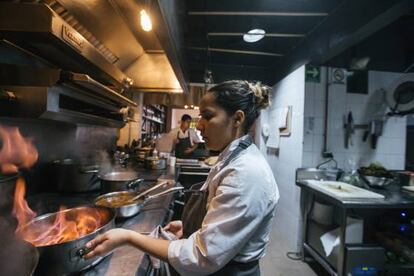 El equipo de Máximo Bistrot a los fogones