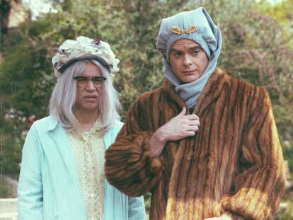 La serie que se mofa de los documentales 'serios'