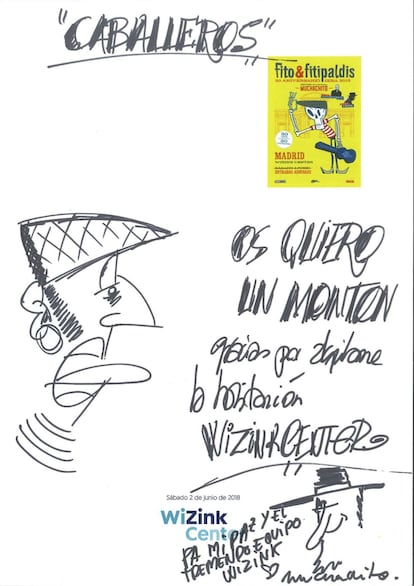 Fito Cabrales firmó el 2 de junio de 2018, en el primero de los tres conciertos que ese mes protagonizó en el WiZink Center. "Además de ser un tipo fantástico, es buen amigo de la casa", explica a ICON la directora del WiZink Center, Paz Aparicio, quien prosigue recordando: "Nos dedicó unas palabras y un dibujillo y nos pidió que por favor lo colgáramos en el baño del camerino donde estuvo él. Al lado del WC, en concreto. Obviamente, no lo podemos dejar ahí, porque desaparecía, pero cada vez que viene, y viene mucho para tocar o colaborar con quien sea, lo ponemos en su camerino al lado del WC".