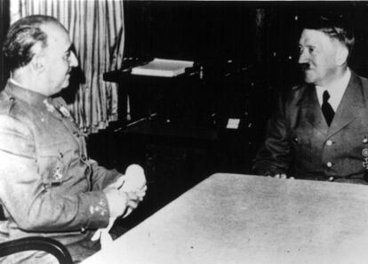 Franco y Hitler se entrevistan en Hendaya en 1940.