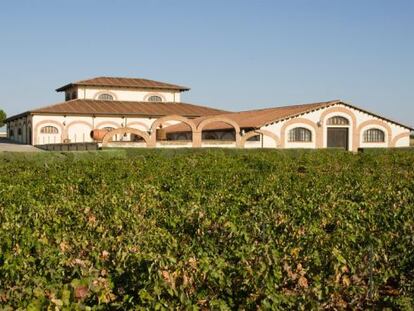 Exterior de la Bodega Fariña en Toro (Zamora)