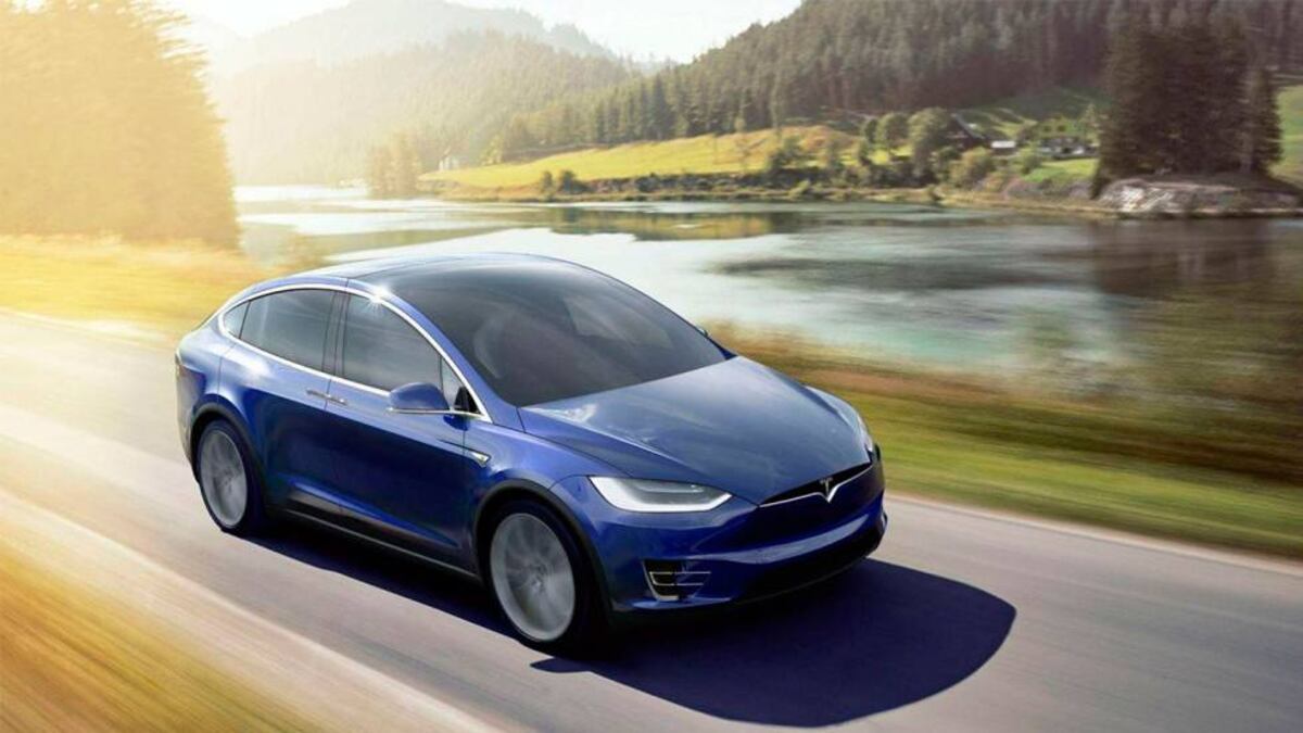 Equipar la conducción autónoma de Tesla será mucho más caro en el ...