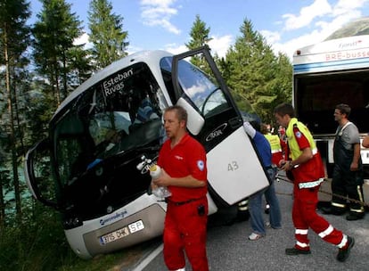 Un autobús con 54 turistas españoles estuvo a punto de caer en el lago noruego Oldevatnet