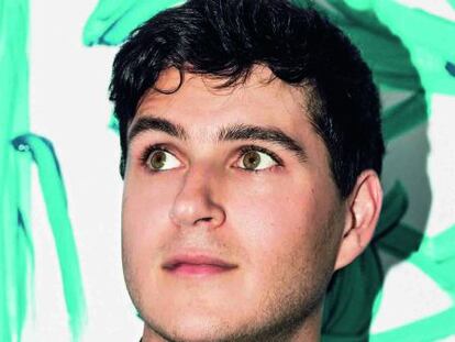 Ezra Koening, fotografiado para Icon en una sesión que duró un poco menos que algunos de los exitosos singles de la banda.