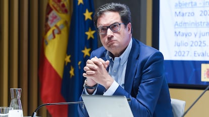 Óscar López, en el Ministerio para la Transformación Digital este lunes.