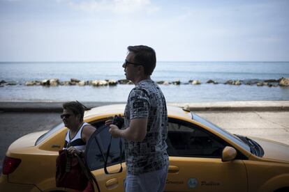 El turismo internacional que llega directo desde el aeropuerto a la zona de hoteles de lujo Bocagrande en Cartagena de Indias (Colombia) no suele conocer las múltiples caras de la urbe caribeña.