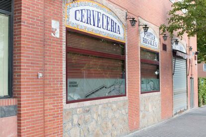 Una cervecería de Madrid cerrada. En las redes sociales se ha acusado a los medios de hablar en exceso de la fase 0 en Madrid cuando otras ciudades (como de Castilla León, por ejemplo) también siguen en fase 0 sin tanta fanfarria en los informativos.