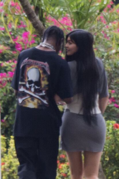 Kylie Jenner y Travis Scott no solo celebrarán su primer San Valentín juntos, sino que les acompañará su hija Stormi que nació el pasado 1 de febrero. La hermana del clan Kardashian y el rapero comenzaron su relación en abril del año pasado y juntos se han estrenado en la paternidad.