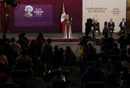 Periodistas en una conferencia de prensa matutina del presidente López Obrador, el 28 de febrero de 20323.
