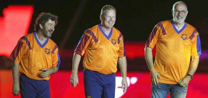 Bakero, Koeman y Zubizarreta, en el acto de presentación.