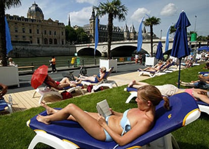 Aspecto de la <i>playa</i> de París después de su apertura.