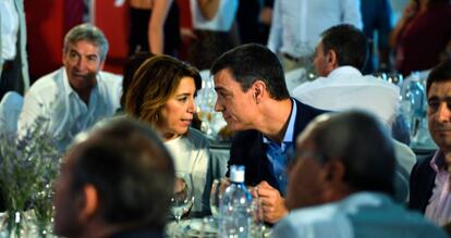 El secretario general del PSOE y presidente del Gobierno en funciones, Pedro Sánchez, y la secretaria general del PSOE-A, Susana Díaz, durante la comida-mitin en Jaén (España), a 8 de octubre del 2019
El Presidente del Gobierno en funciones, Pedro Sanchez, interviene en una comida-mitin en Jaén
Francis J. Cano / Europa Press
08/10/2019