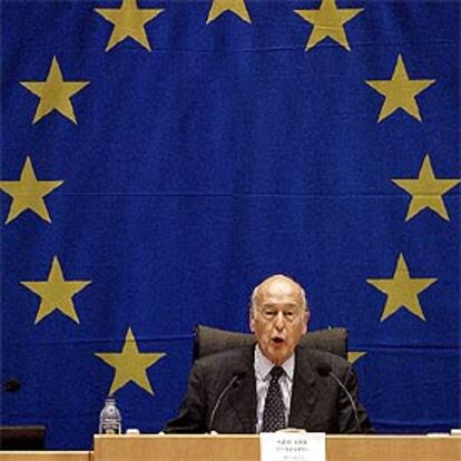 Giscard d&#39;Estaing, durante la apertura de la Convención Europea.