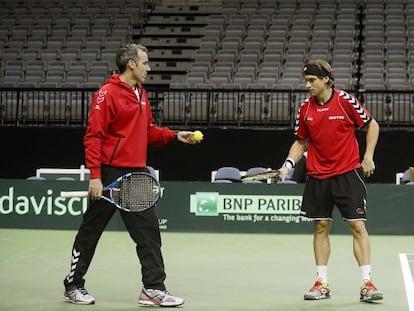 Corretja y Ferrer, en un entrenamiento en Praga.